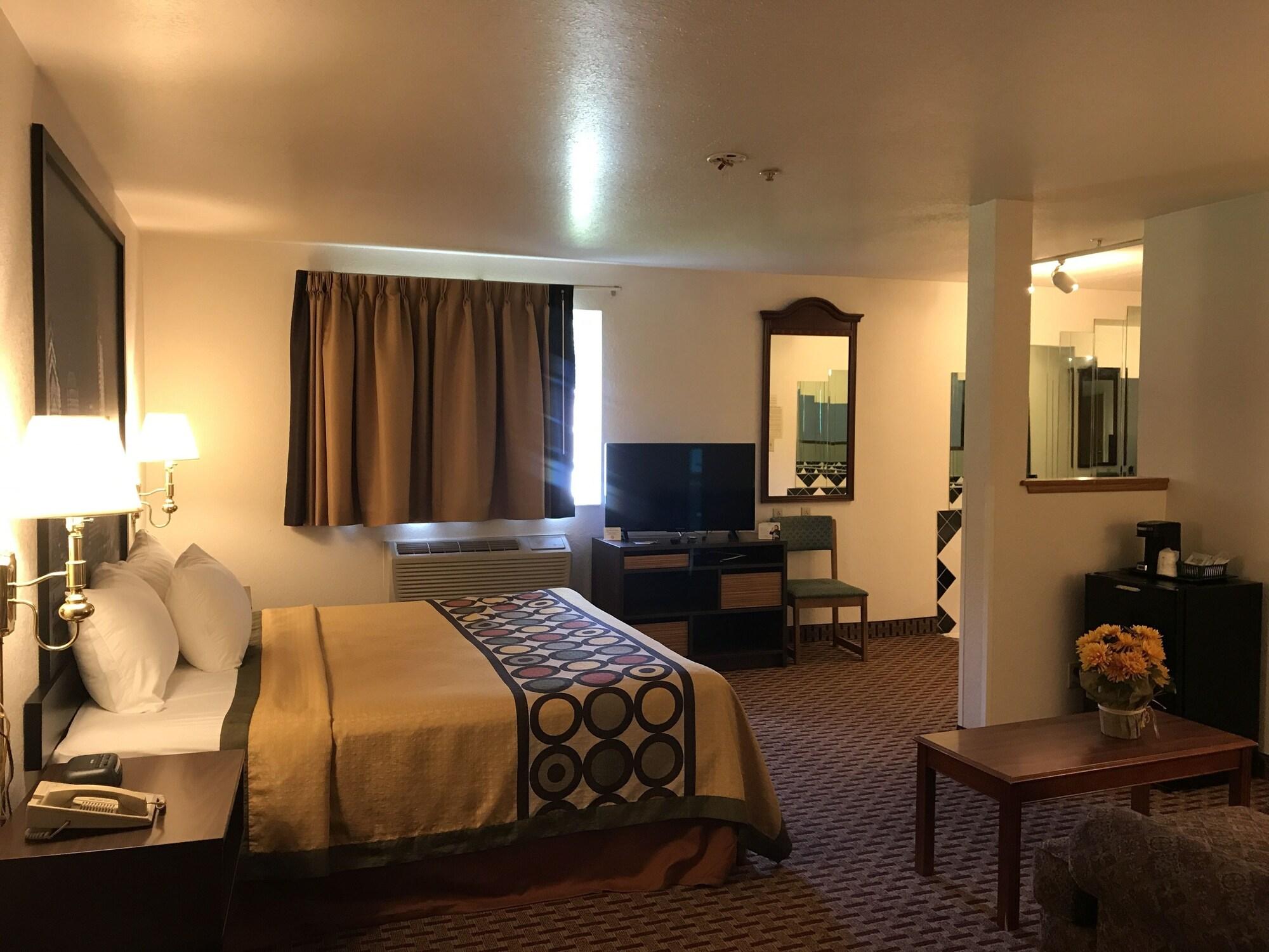 Super 8 By Wyndham Canonsburg/pittsburgh Area Hotel Canonsburg