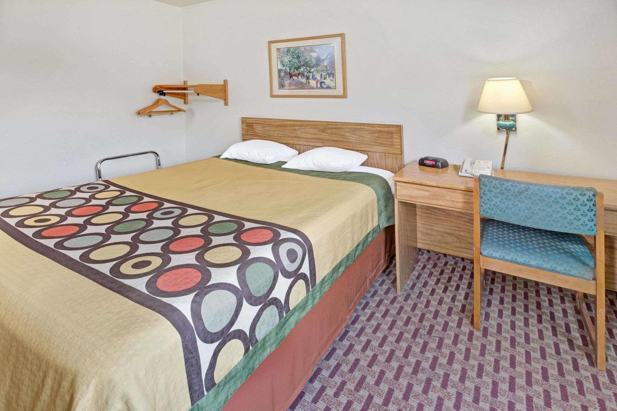 Hotel Super 8 By Wyndham Canonsburg/pittsburgh Area 2*