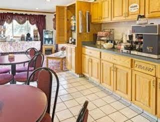 Hotel Super 8 By Wyndham Canonsburg/pittsburgh Area